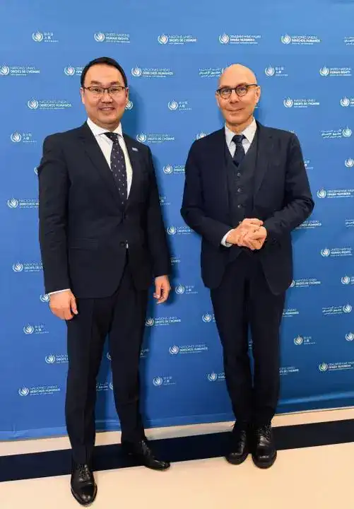 Казахстан: мост между культурами и многосторонней дипломатией {city2}