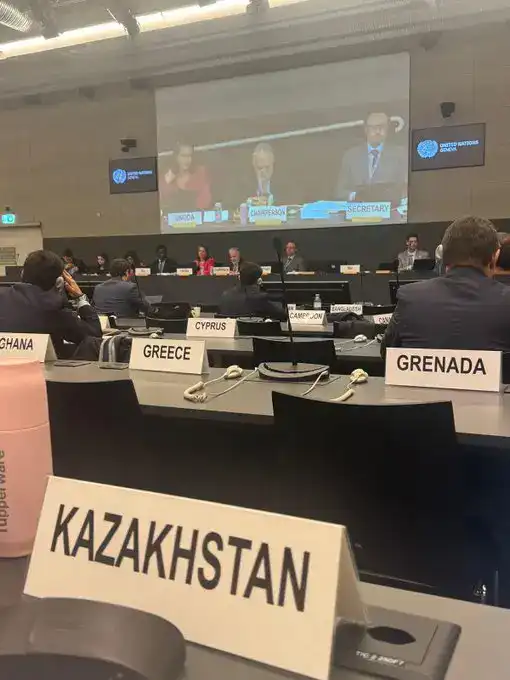 Казахстан обсудил биобезопасность в Женеве {city2}