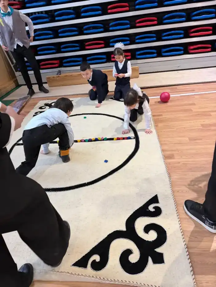 «Светлое будущее без наркотиков»: в Астане прошла выставка рисунков (4)