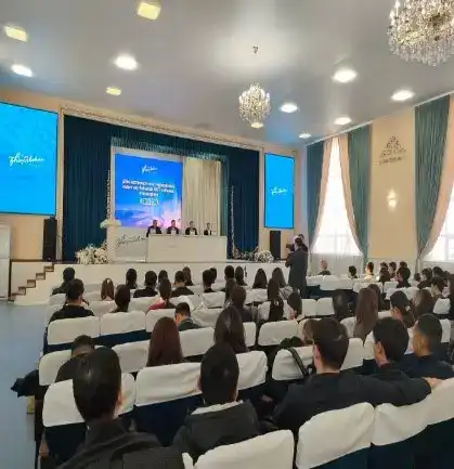 Студенты трех ВУЗов обсудили профилактику экстремизма и безопасность в интернете {city2}