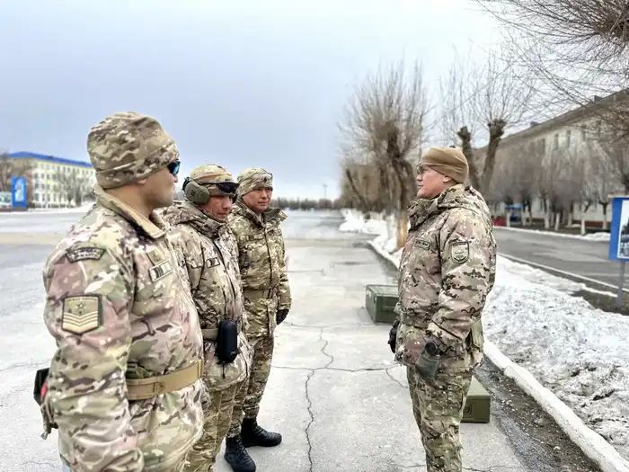 В Гвардейском гарнизоне сержанты изучают современные методы ведения боевых действий (4)