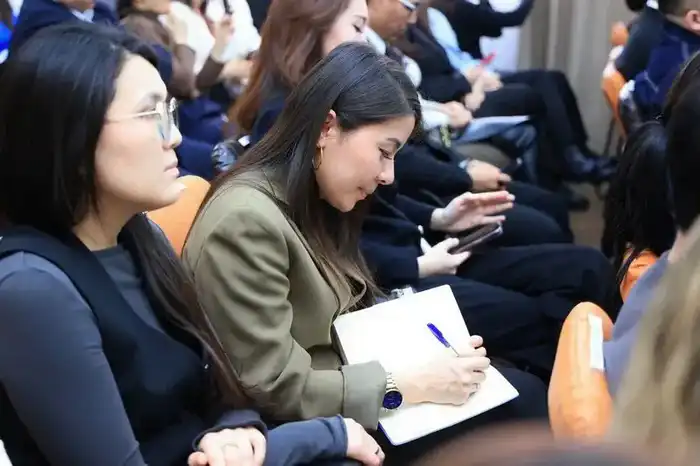 Эксперты и лидеры молодёжи Карагандинской области выразили поддержку принятию новой Конституции (5)