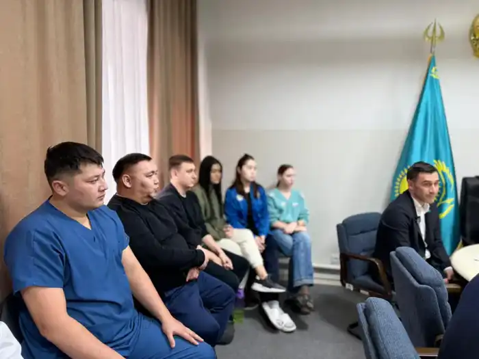 Проект новой Конституции Казахстана обсудили в столичной спортшколе (2)