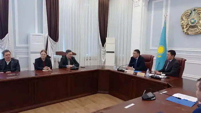 Выездная встреча Общественного совета при Минэнерго: пути решения системных проблем энергетики в ЗКО {city2}