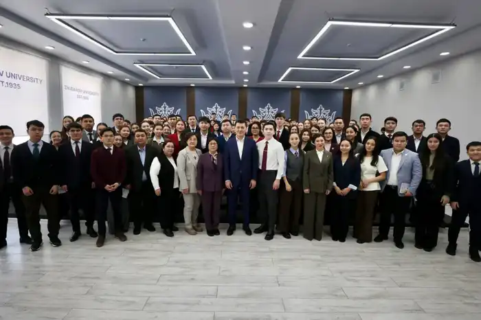 Студенческая молодежь Актюбинской области включилась в обсуждение Новой Конституции (6)