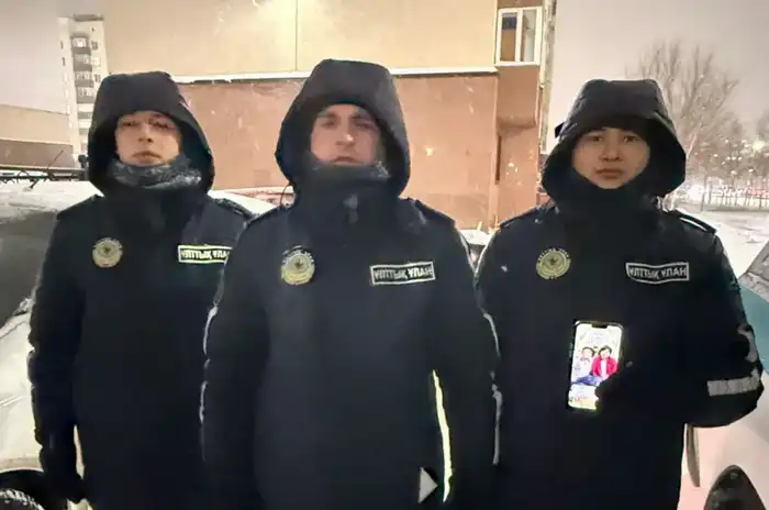 Национальная гвардия Казахстана задержала нарушителя и вернула потерянный iPhone благодаря помощи местного подростка {city2}