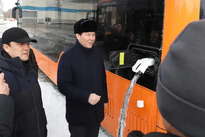 В начале марта в Актобе прибудут еще 11 электробусов (7)