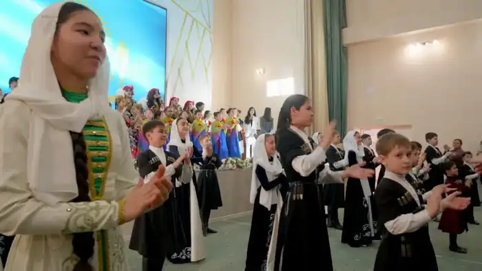 День благодарности: в Астане провели благотворительное мероприятие для подопечных центра соцобслуживания (2)