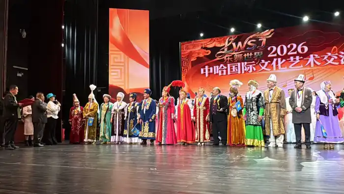 Ветеранский ансамбль «Арай» из Алматы получил Гран-при на международном фестивале, подтвердив высокий уровень своего мастерства. {city2}