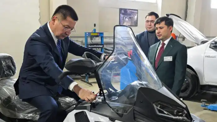 Чиновники Казахстана в феврале: от квадроциклов до открытости — как новые инициативы влияют на доверие общества {city2}