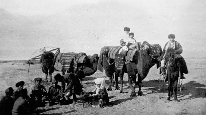 История самоназвания народа: от 'Қазақ' к 'казах' и переименование Казакской АССР в Казахскую 5 февраля 1936 года {city2}