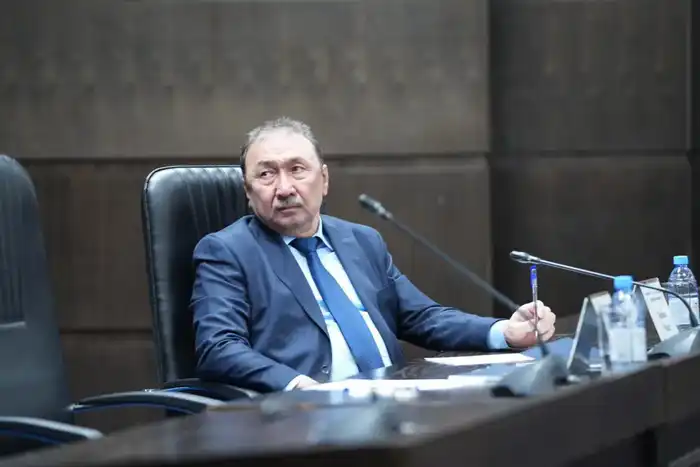 Встреча Дархана Жазықбая с госказначеями {city2}