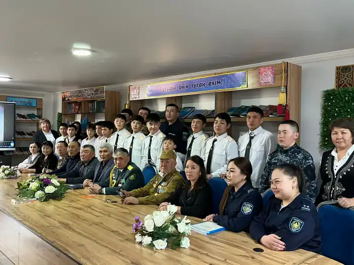 В Усть-Каменогорске состоялась встреча молодежи с ветеранами (3)