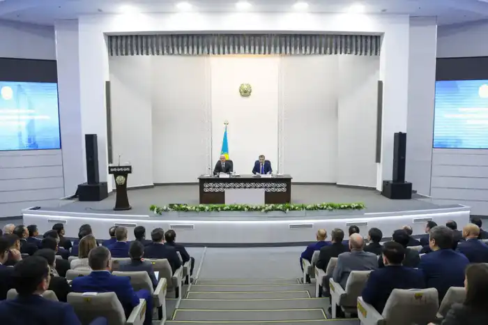 Заседание Коллегии Министерства промышленности и строительства под председательством Романа Скляра: итоги 2025 года и планы на будущее {city2}