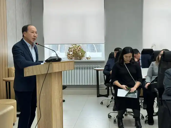 Обсуждение проекта новой Конституции Казахстана: акценты на правозащитные инициативы и политические реформы в контексте международного сотрудничества {city2}