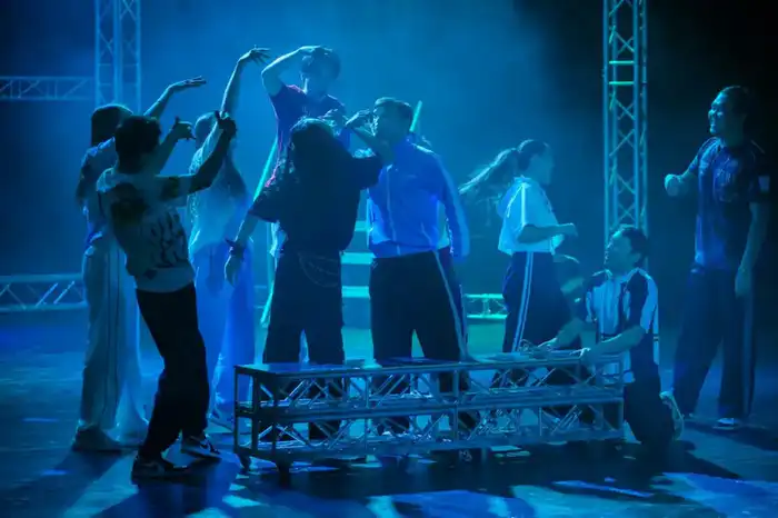 «Закон и порядок»: профилактический спектакль о вреде наркотиков представили столичной молодежи (5)