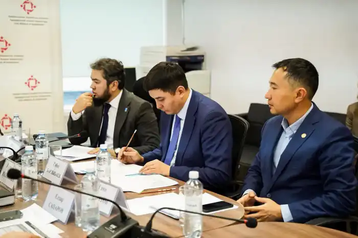 Обсуждение конституционных реформ: гражданское общество как катализатор изменений в Казахстане {city2}