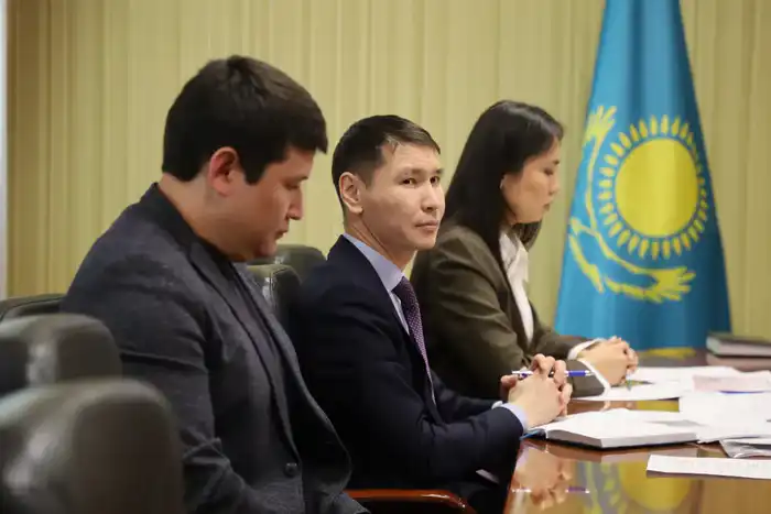 Обсуждение реализации социальных проектов с НПО в 2026 году {city2}