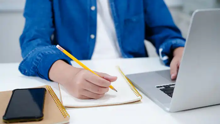 Астана: часть школьников снова на дистанционке 25 февраля {city2}