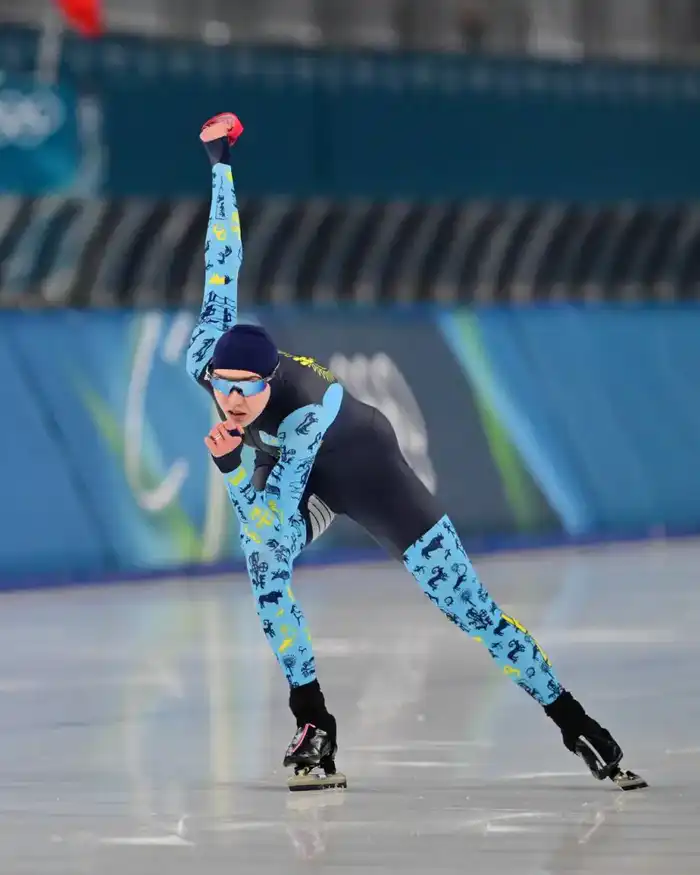 Казахстанские конькобежки выступили на Олимпиаде в Италии {city2}