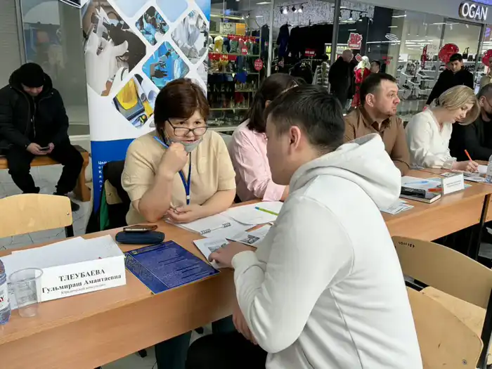 Ярмарка вакансий «Еңбек қолдау»: более 1800 участников получили возможность трудоустройства {city2}