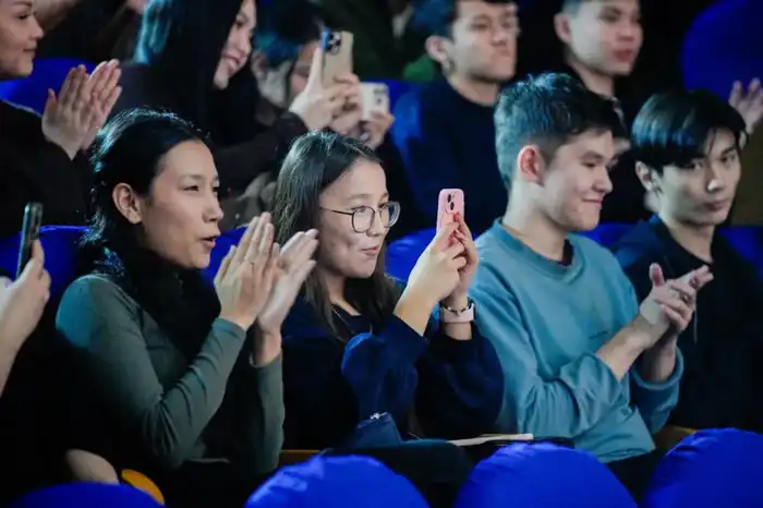 «Закон и порядок»: в Астане прошла профилактическая акция для студентов (6)
