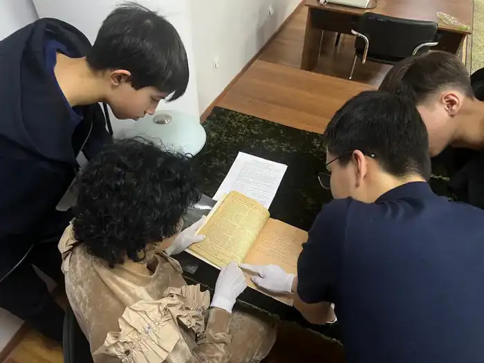 Юные ученые Астаны изучили наследие Ораза Жандосова (6)