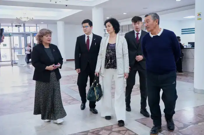 Юные ученые Астаны изучили наследие Ораза Жандосова (3)