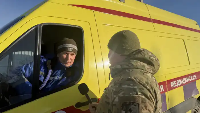 В Кокшетау прошла акция «Жол бер!» по информированию водителей об уступке дороги спецтранспорту {city2}