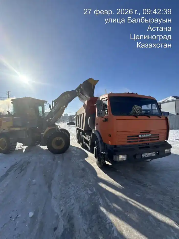 Более 1,5 тысячи единиц техники вывели на снегоуборочные работы в Астане (3)