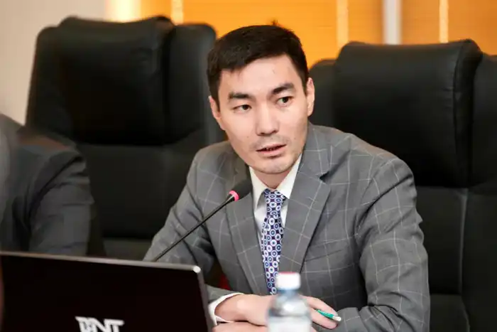 В Министерстве энергетики обсудили новые подходы к нормированию труда в нефтегазовой отрасли (3)