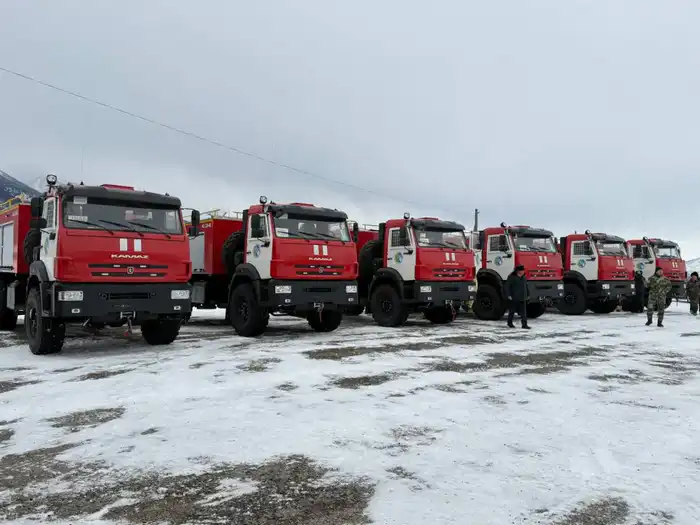 Противопожарная техника передана в Катон-Карагайский государственный национальный природный парк (5)