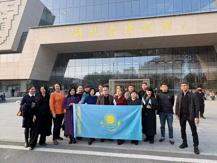 Казахстанские преподаватели: стажировка в Китае или в AI? {city2}