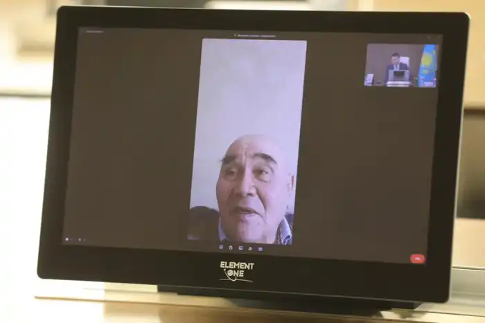 Онлайн-прием граждан: обсуждение вопросов газоснабжения и сенокосных земель {city2}