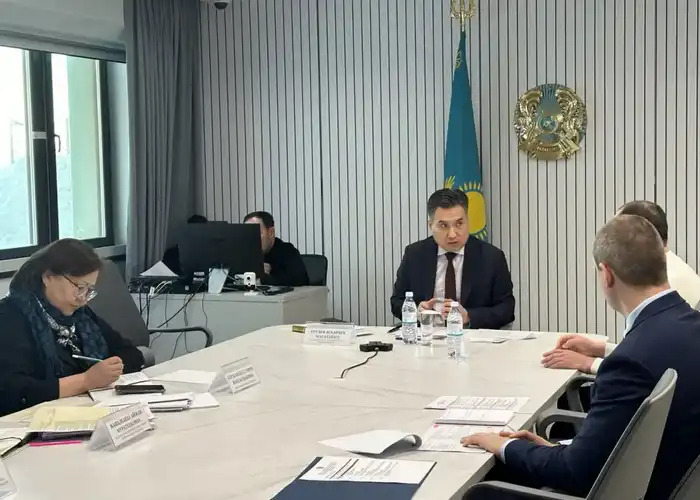 Министр труда РК Аскарбек Ертаев проводит приём граждан по вопросам социальной защиты {city2}