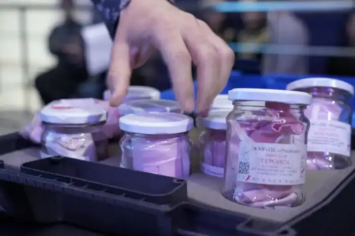 «Закон и порядок»: звезды команды КВН «Астана» рассказали студентам о вреде наркотиков (4)