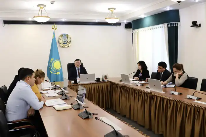 В МТСЗН РК проведена рабочая встреча с антикоррупционными комплаенс-офицерами (5)