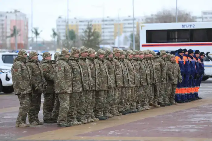 В Актобе службе по чрезвычайным ситуациям вручили ключи от новой техники (9)