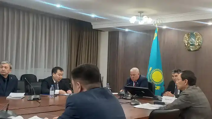 Вопросы защиты прав потребителей обсуждены с участием депутата Мажилиса Парламента Республики Казахстан и общественных организаций (2)