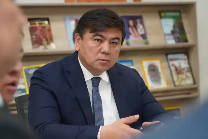 Жители Туркестанской области обсуждают важные вопросы с первым заместителем акима {city2}