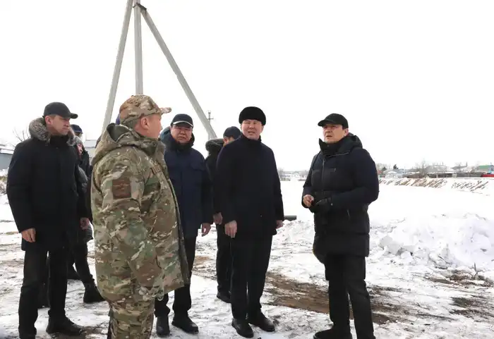 В областном центре активно ведутся берегоукрепительные работы и подготовка к паводку (6)