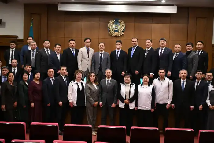 В Министерстве туризма и спорта состоялась встреча с представителями общенациональной коалиции (7)