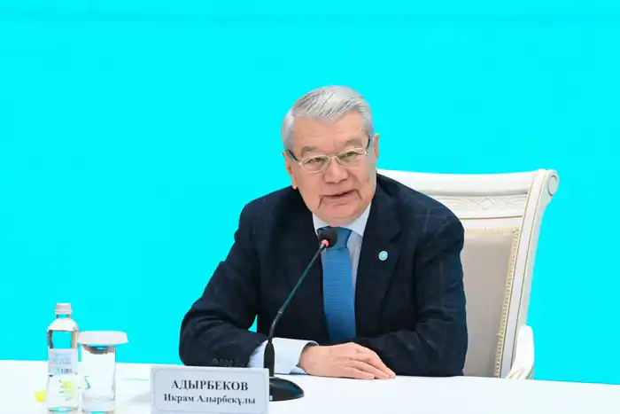 Глава региона встретился с ветеранами и представителями интеллигенции (4)