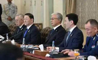 Токаев и премьер-министр Пакистана обсудили амбициозные планы по увеличению торговли до 1 миллиарда долларов