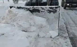 В Астане продолжаются масштабные снегоуборочные работы с привлечением более 1 500 единиц спецтехники