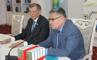 Презентация книг Жолтая Әлмашұлы в Национальной академической библиотеке РК: обсуждение идей и значения для мировой литературы