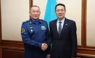 На перекрестке дружбы: министр обороны Казахстана и посол Китая обсудили военное сотрудничество