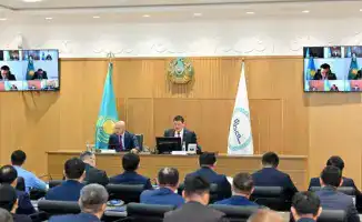 Участие Алибека Куантырова в заседании инвестиционного штаба области Абай: шаг к экономическому развитию региона