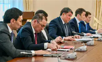 На заседании штаба по экономическому росту обсуждено развитие химической промышленности с прогнозом роста на 9,8% к 2025 году.