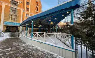 Снос летней террасы ресторана в Алматы: решение суда и отсутствие разрешительных документов